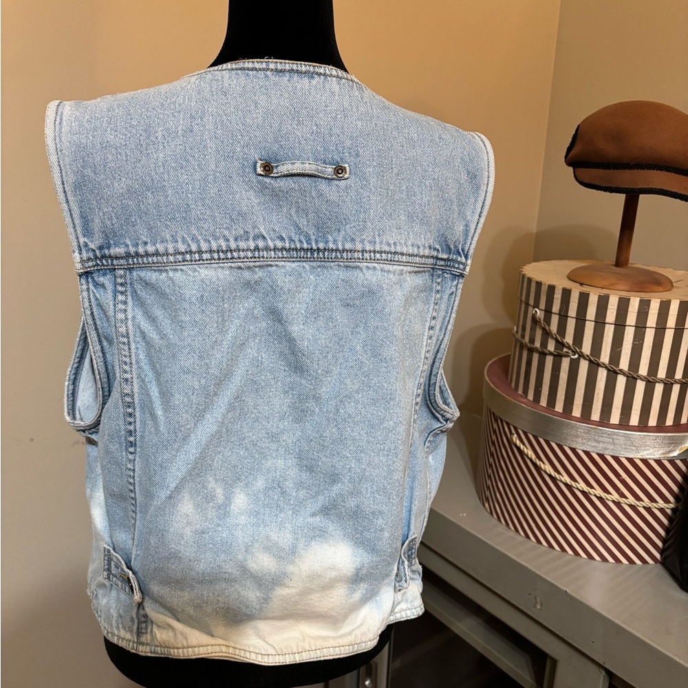 Liz Wear Vintage Blue Denim Vest - Picture 2 of 3